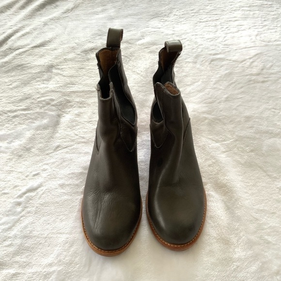 SEAL Of The Sutro San Francisco High Chelsea Heeled Booties - Picture 3 of 11